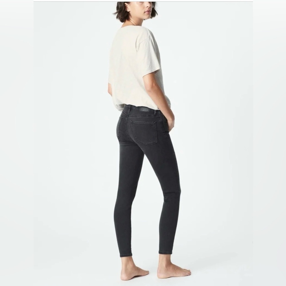 Mavi Lucy Black Rip Knee Skinny Jean -Midrise - EUC -Sz 27x32 🖤🍂​